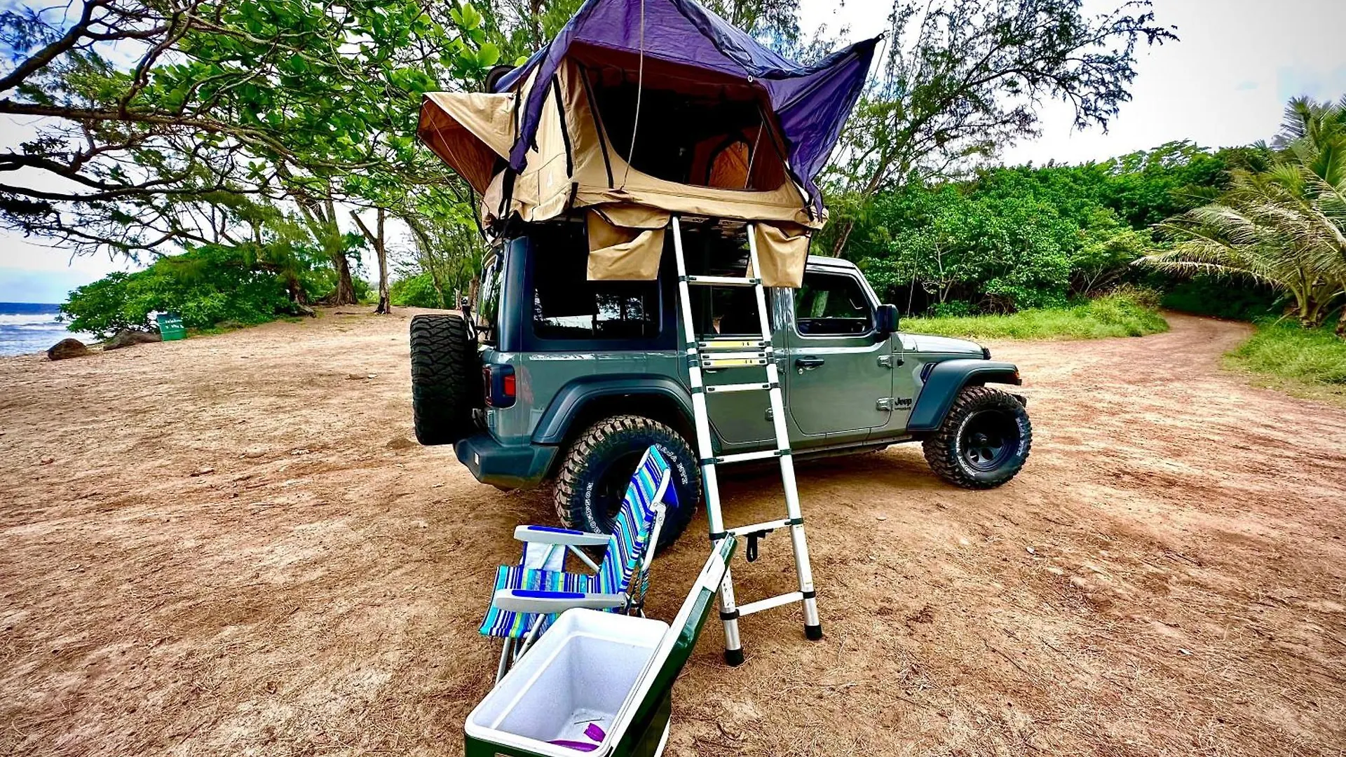 Embark On A Journey Through Maui With Aloha Glamp'S Jeep And Rooftop Tent Allows You To Discover Diverse Campgrounds, Unveiling The Island'S Beauty From Unique Perspectives Each Day Haiku Luksusowy namiot