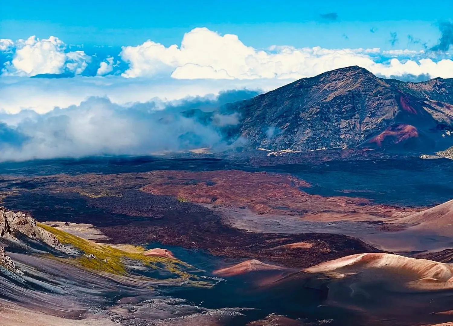Luksusowy namiot Embark On A Journey Through Maui With Aloha Glamp'S Jeep And Rooftop Tent Allows You To Discover Diverse Campgrounds, Unveiling The Island'S Beauty From Unique Perspectives Each Day Haiku