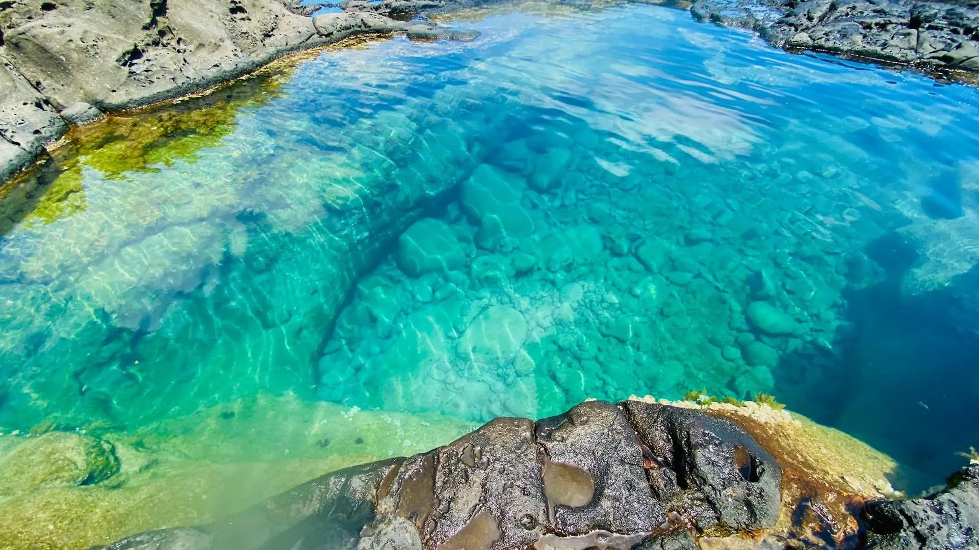 Embark On A Journey Through Maui With Aloha Glamp'S Jeep And Rooftop Tent Allows You To Discover Diverse Campgrounds, Unveiling The Island'S Beauty From Unique Perspectives Each Day Haiku